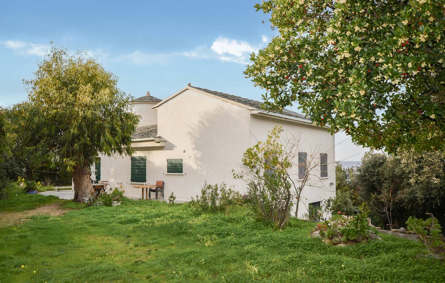 Moderno apartamento con vistas al mar a 2 km de Plages Catarelli in Farinole, Region de Calvi