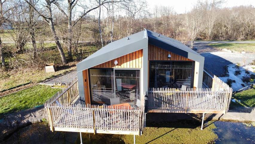 Gîte pour 2 personnes, avec vue ainsi que jardin et terrasse dans Mazaye - 2