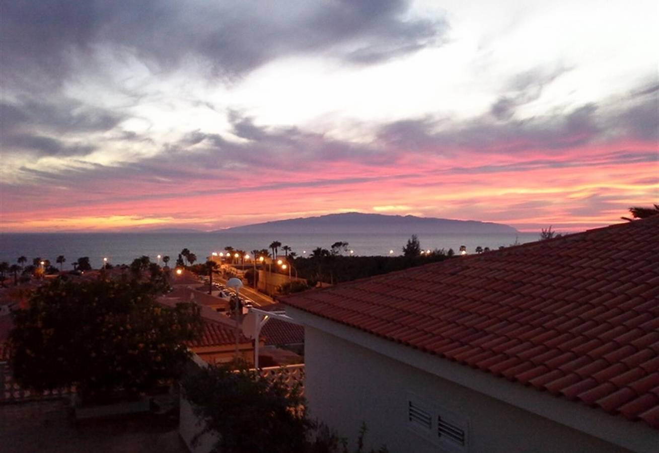 Villa de vacaciones 'Bella Villa In Callao' con vistas al mar, Wi-Fi y aire acondicionado in Sueño Azul, Adeje