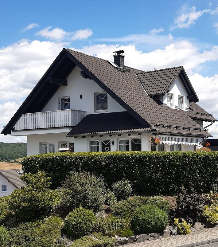 Ferienwohnung für 2 Personen, mit Terrasse und Garten sowie Ausblick in Wilnsdorf, Siegerland