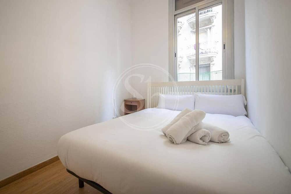 Entire apartment, City center apartment Poblesec in Barcelona Centre, Barcelona