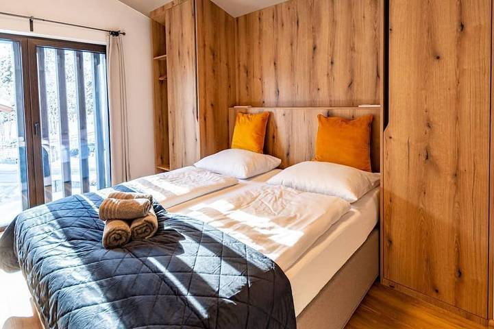 Ferienhaus für 10 Personen, mit Garten und Sauna