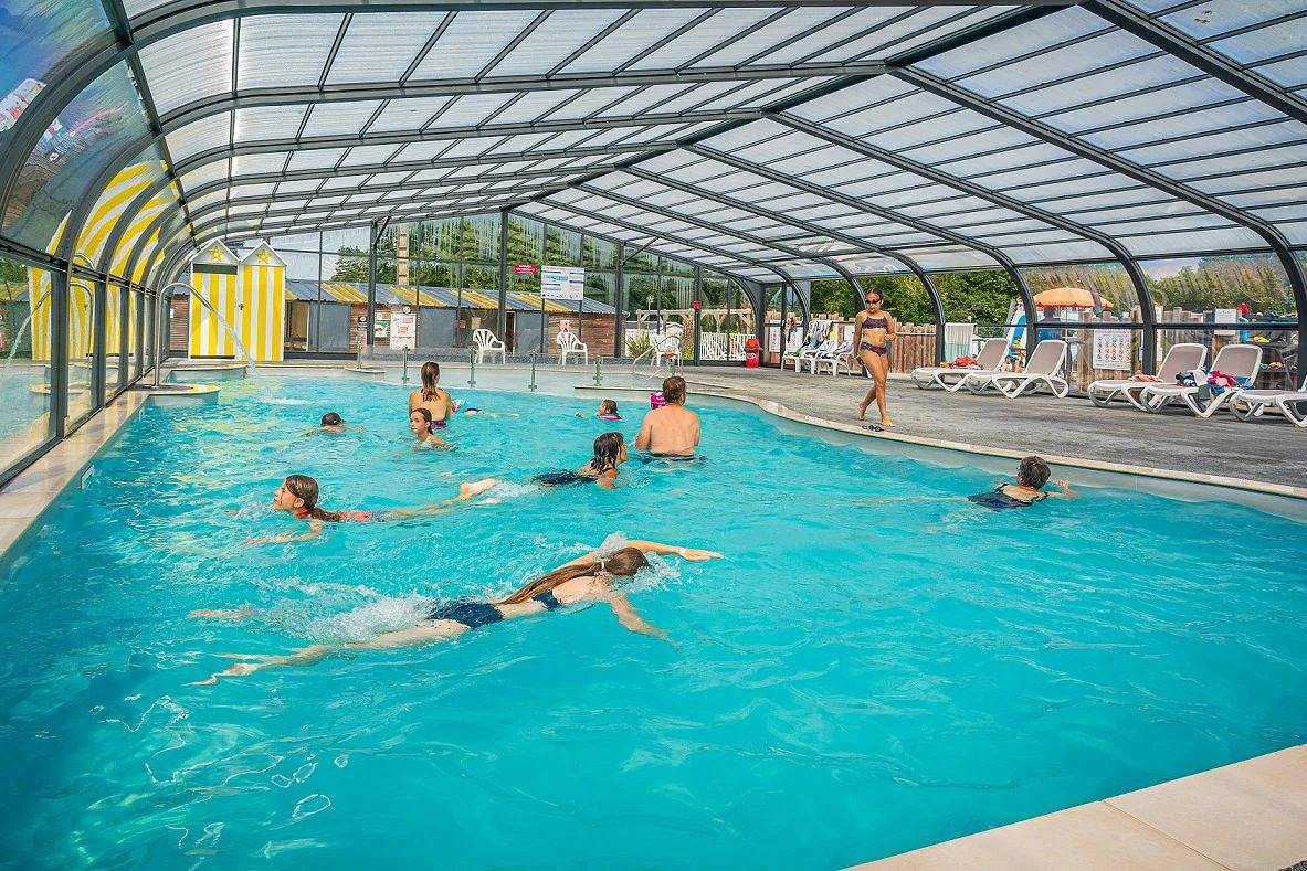 Camping 4 étoiles - Parc aquatique - eeiagg in Ambon, Côte des Mégalithes