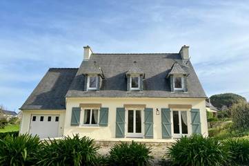 Cottage pour 10 personnes, avec terrasse dans Plage des Dunes (Penvénan)
