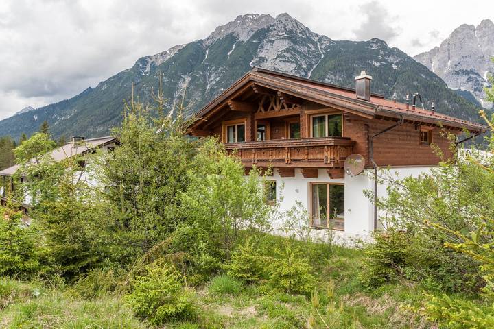 Ferienwohnung für 6 Personen, mit Balkon und Garten sowie Sauna in Leutasch
