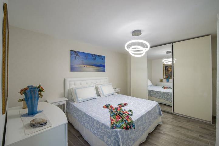 Appartement entier, Sapphire house amalfi coast sea view in Minori, Sorrento Coast