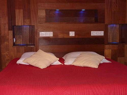 Gîte pour 4 personnes, avec terrasse et vue sur le lac, animaux acceptés à Tréméoc - 2