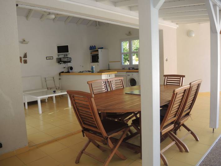 Vacation rental for 6 people, with pool and terrace as well as garden in Guadeloupe (Caribbean)