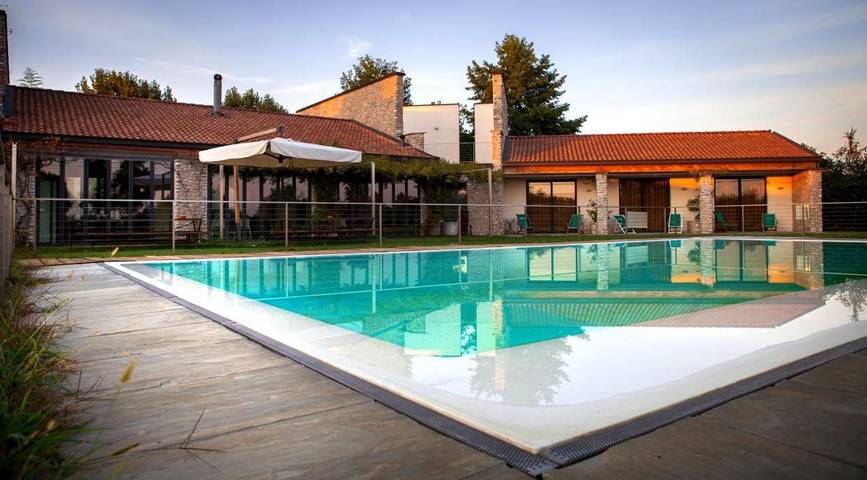 Agriturismo per 3 persone, con Terrazza e Giardino nonché Panorama in Provincia di Mantova