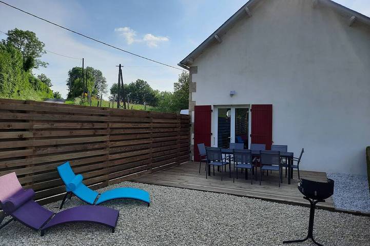 Gîte pour 8 personnes, avec terrasse et jardin à La Chapelle-Saint-Laurent