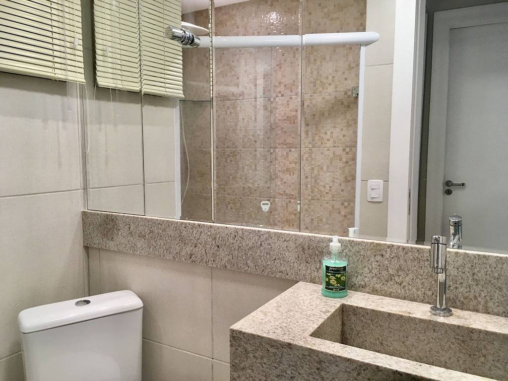 Ganze Wohnung, 50% Rabatt Auf Niedrige Temperation Der Wind Abgehoben, Central Beach, für 4 Personen. 180 m der Hose in Balneário Camboriú, Litoral Catarinense