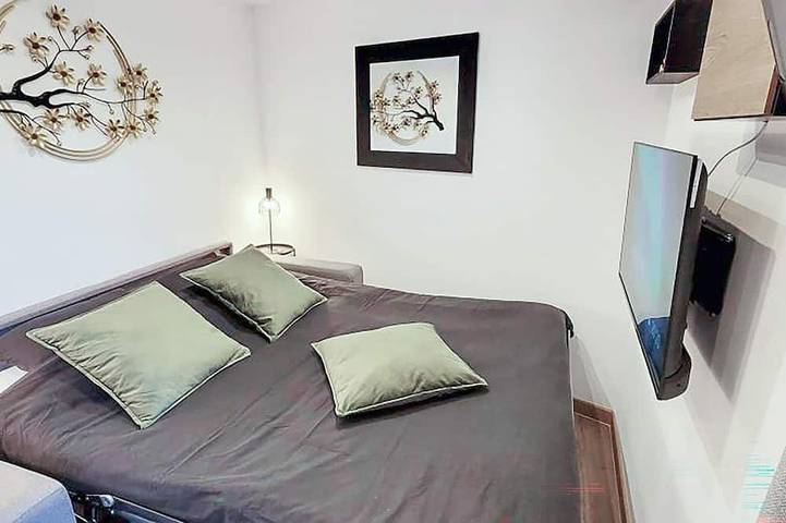 Lovely home in Jonquerettes in Jonquerettes, Vaucluse