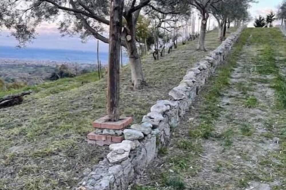 Villa Panoramica tra Mare e Natura – Relax e Privacy sulle Colline di Siderno in Siderno, Costa Ionica Calabria