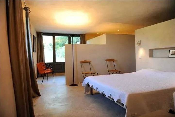 Location de vacances pour 16 personnes, avec jardin à Saint-Ferréol-Trente-Pas - 2