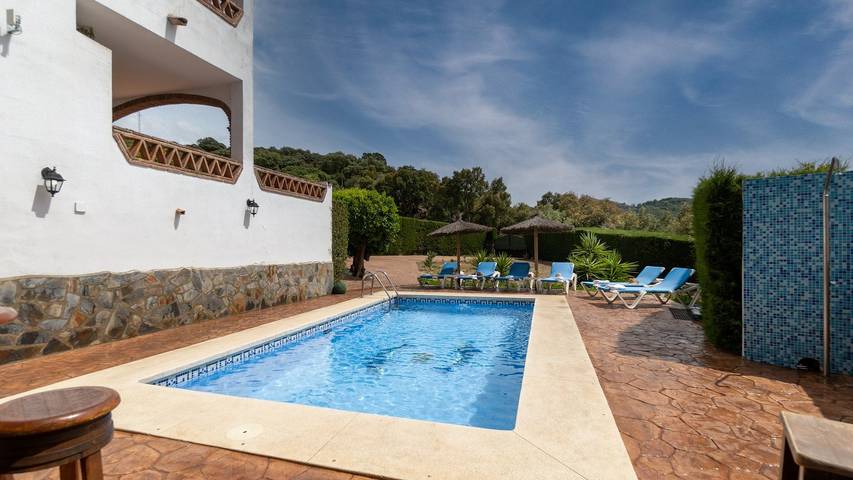Chalet para 8 personas, con balcón/terraza y piscina en Parque natural de Los Alcornocales - 2