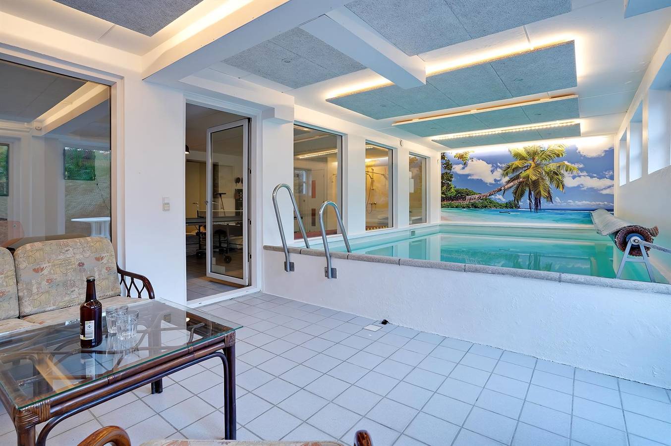 Beautiful home in Blokhus w/ 5 Bedrooms, Indoor swimming pool and Wifi in Blokhus, Jammerbugt