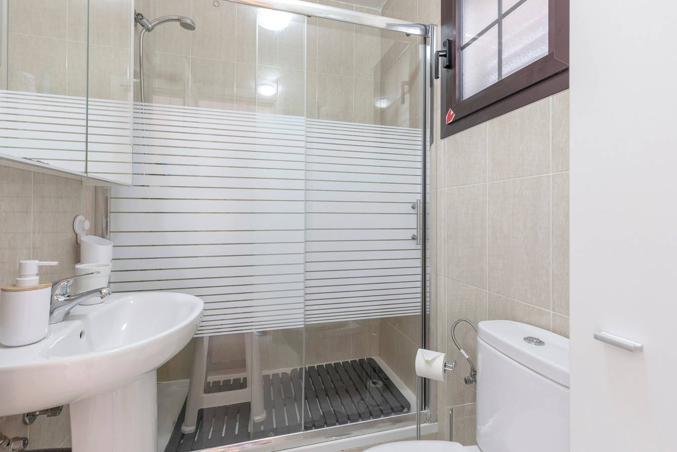 Vakantiehuis 'Oasis' met gedeeld zwembad, privéterras en wifi, foto 12