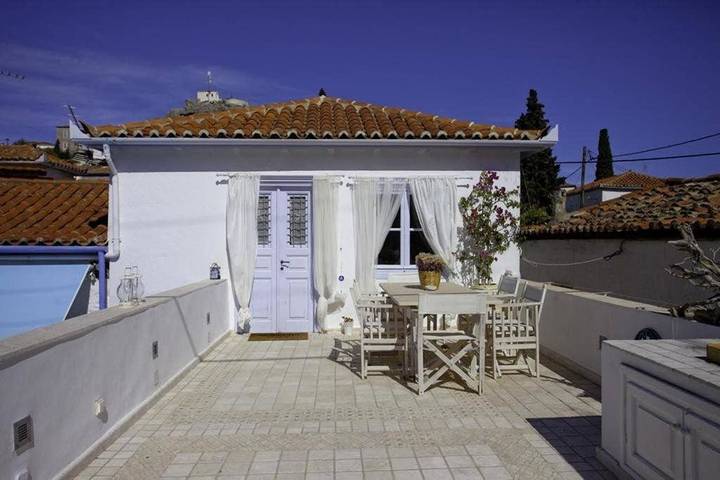 Casa de vacaciones para 3 personas, con vistas y terraza en Hidra