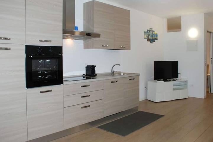 Gîte pour 4 personnes, avec Jardin et Piscine à Campione d'Italia