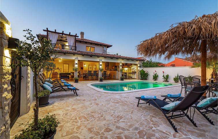 Casa de vacaciones para 12 personas, Se admiten mascotas - 1