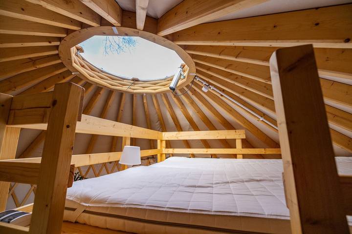 Ganze Wohnung, Cztery Stawy Glamp - Yurt Genghis Khan with sauna in Roztocze