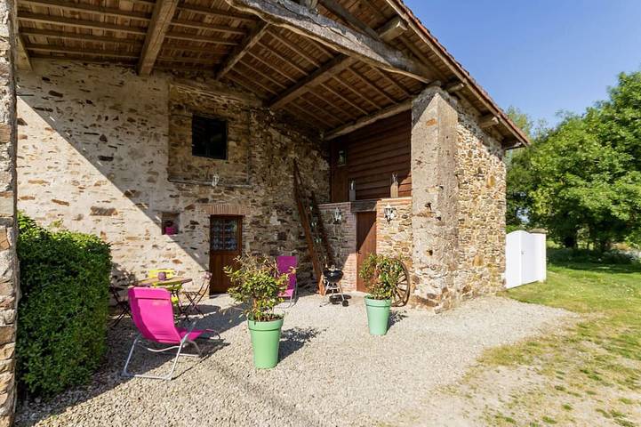 Gîte pour 4 personnes, avec Terrasse et Jardin