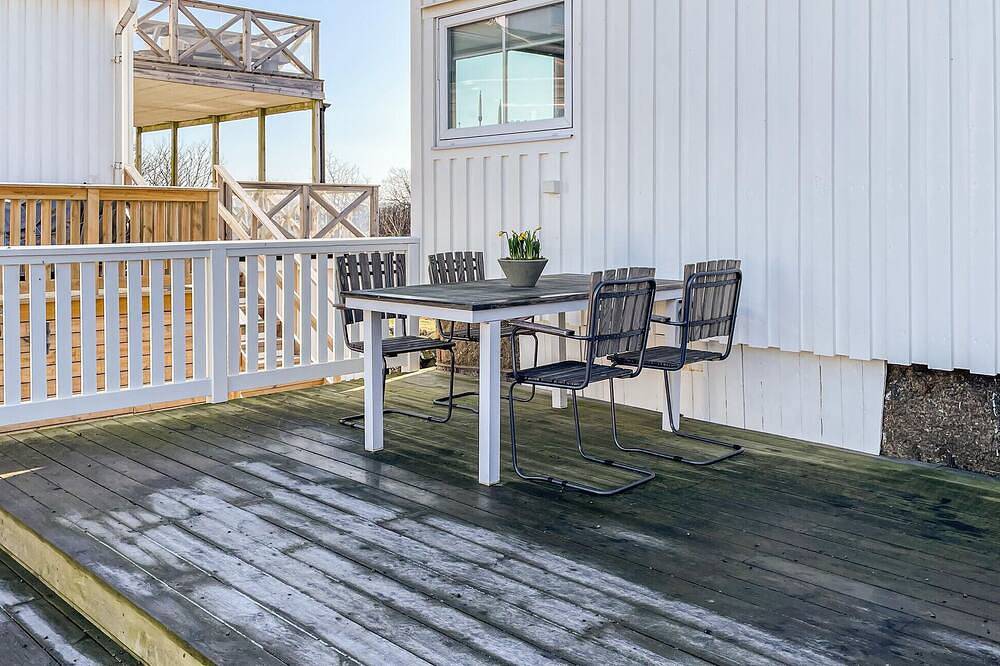Cozy home in Varberg with house sea view in Varberg, Halland