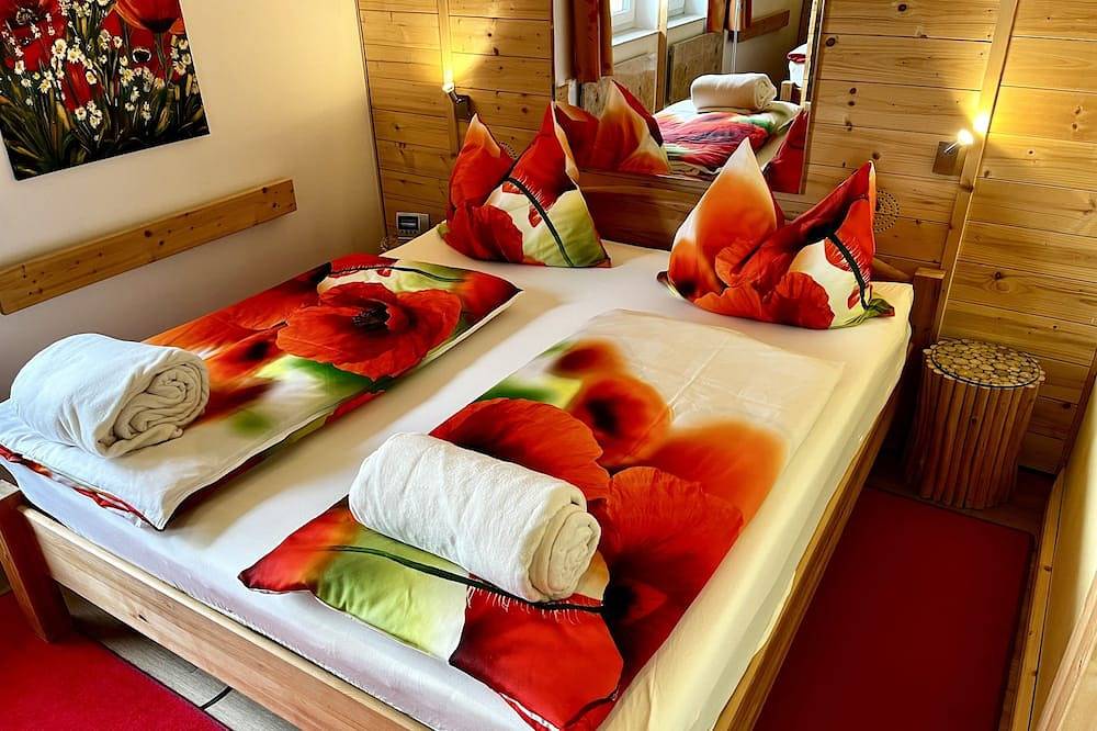 Ferienwohnung Smaragd in herrlich, sonniger Höhenlage mit Großglocknerblick in Heiligenblut, Bezirk Spittal an der Drau