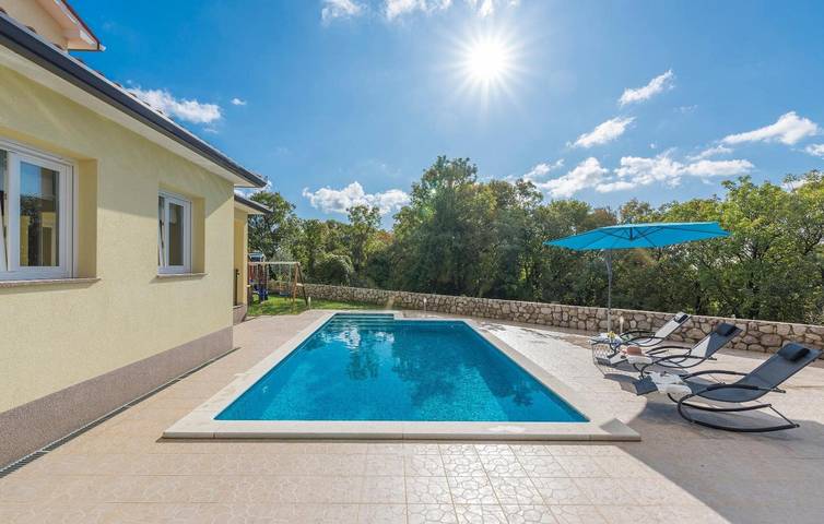 Ferienhaus 'Marilu' mit Balkon, Wlan und Klimaanlage