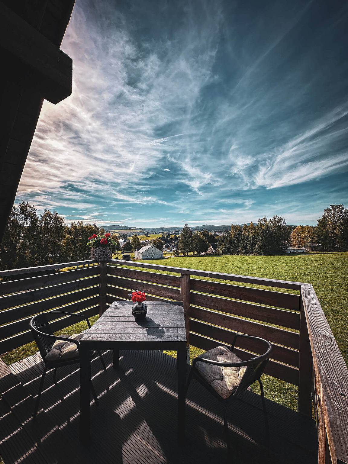 Ganze Wohnung, Ferienwohnung 'Bärenstein Pano-Blick 2' mit Bergblick in Bärenstein, Erzgebirge