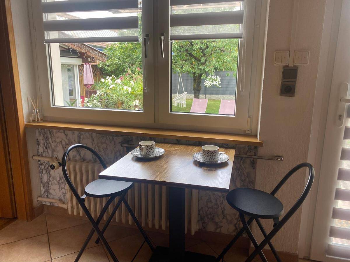 Appartement entier, Two-Bedroom Apartment in Saint-Louis, Région de Mulhouse