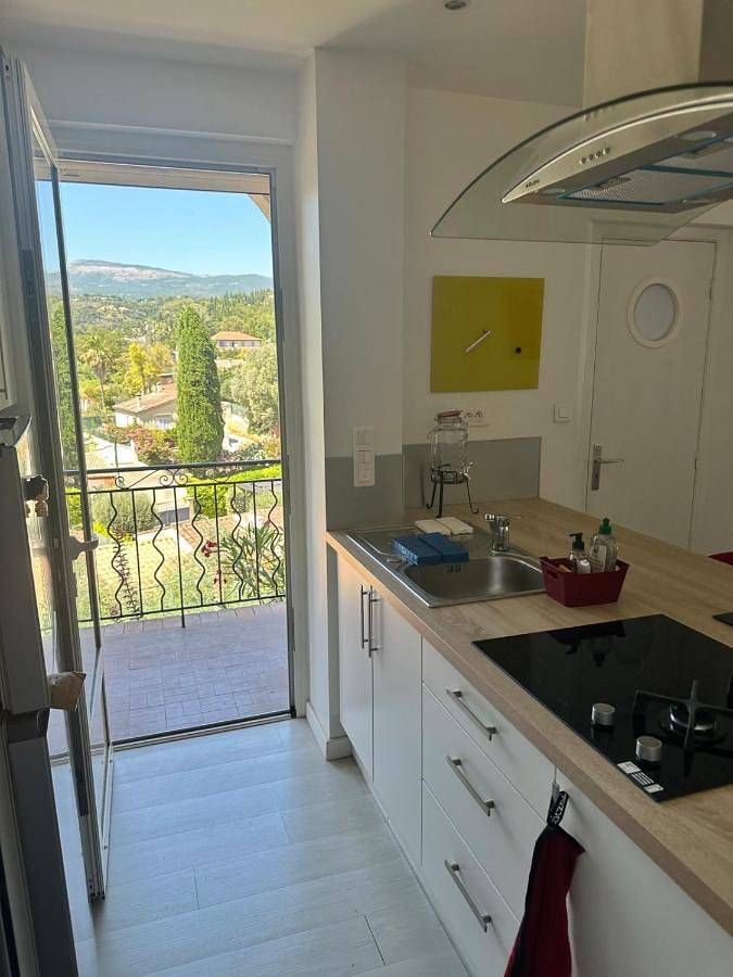 Maison de vacances pour 4 personnes, avec Terrasse ainsi que Jardin et Vue à Auribeau-sur-Siagne