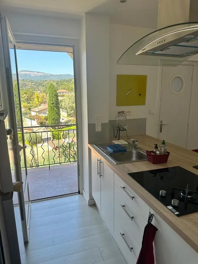 Casa de vacaciones para 4 personas, con terraza además de vistas y jardín - 1