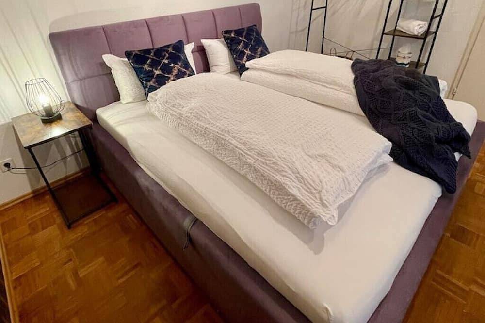 Entire apartment, Salier Blue, Zentrum Karlsruhe, Schick und Modern! in Karlsruhe, Rhine Plain