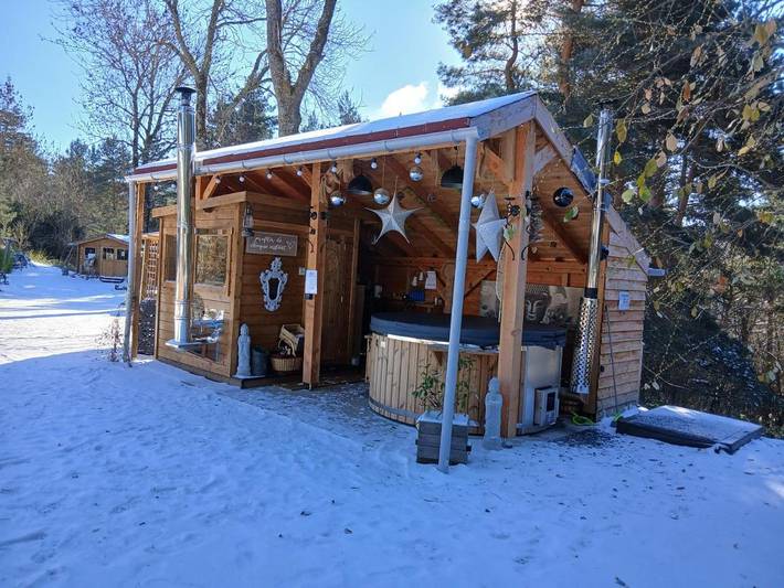 Location de vacances pour 6 personnes, avec jardin ainsi que sauna et vue à Laussonne - 2