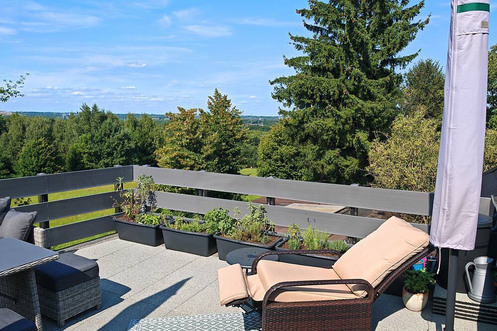 Ganze Wohnung, Grünes Loft: Dachterrasse, Aussicht, Ruhe, top Ausstattung, fußläufig Uni Bochum in Bochum, Ruhrgebiet