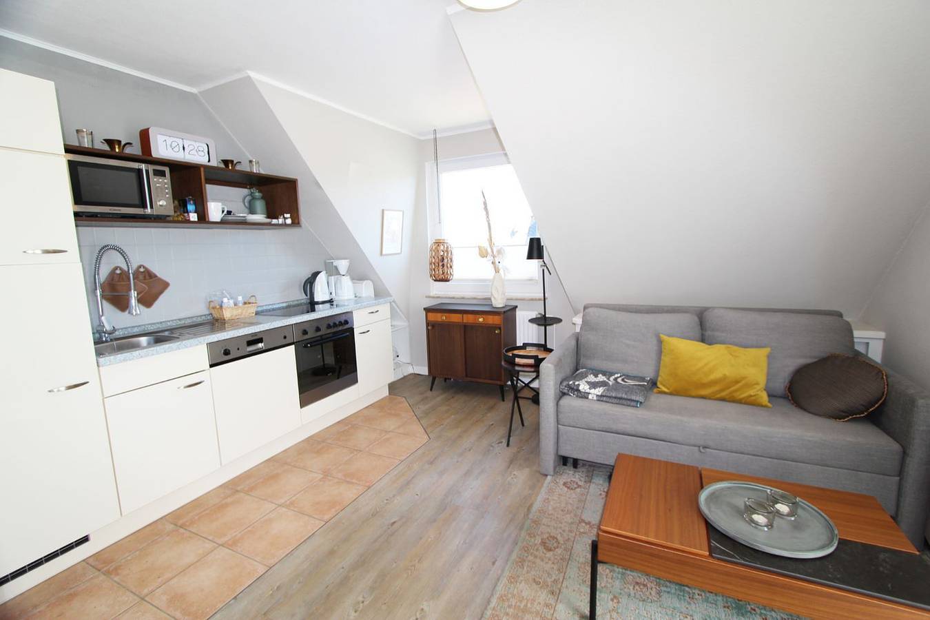 Ganze Wohnung, Modernes 2-Zimmer-Appartement in sehr guter Lage, Haustier auf Anfrage in Wenningstedt, Sylt