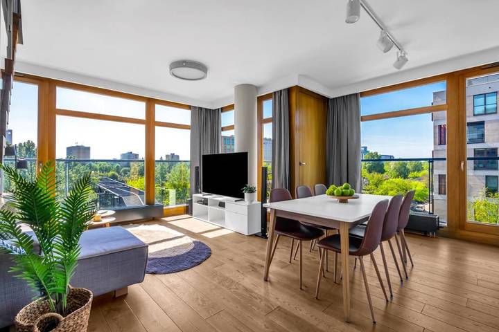 Loft dla 6 osób, z balkon w Warszawa