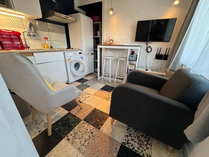 Gîte pour 2 personnes, avec vue et terrasse à Celles-sur-Belle - 2