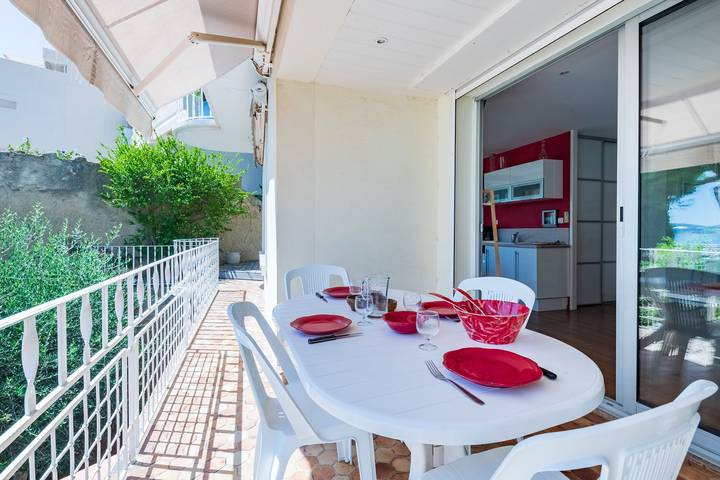 Gîte pour 4 personnes, avec jardin et balcon, adapté aux familles à Bandol - 4