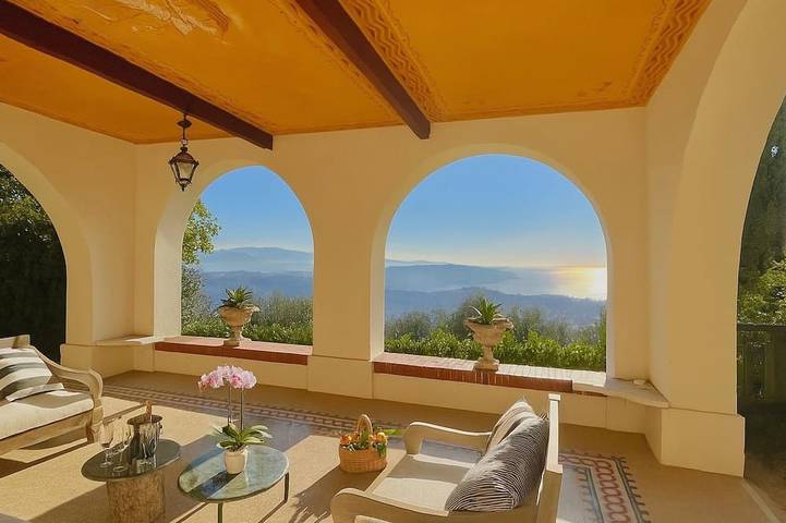 Ferienhaus für 8 Personen, mit Garten und Pool