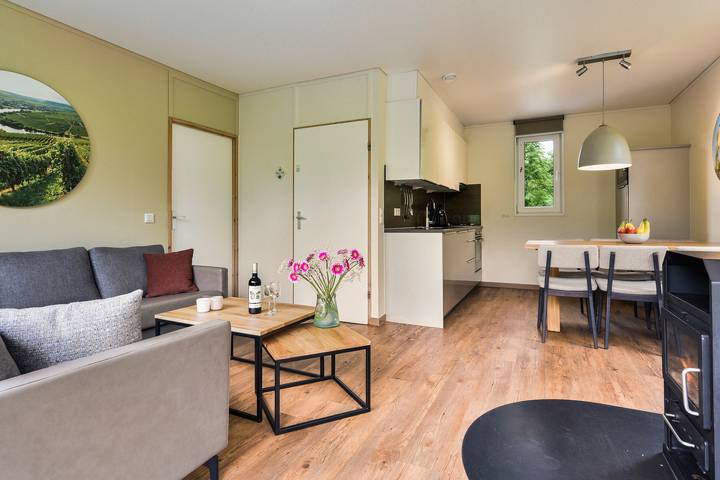 Bungalow für 6 Personen, mit Terrasse und Balkon/Terrasse in Schweich an der Römischen Weinstraße - 2