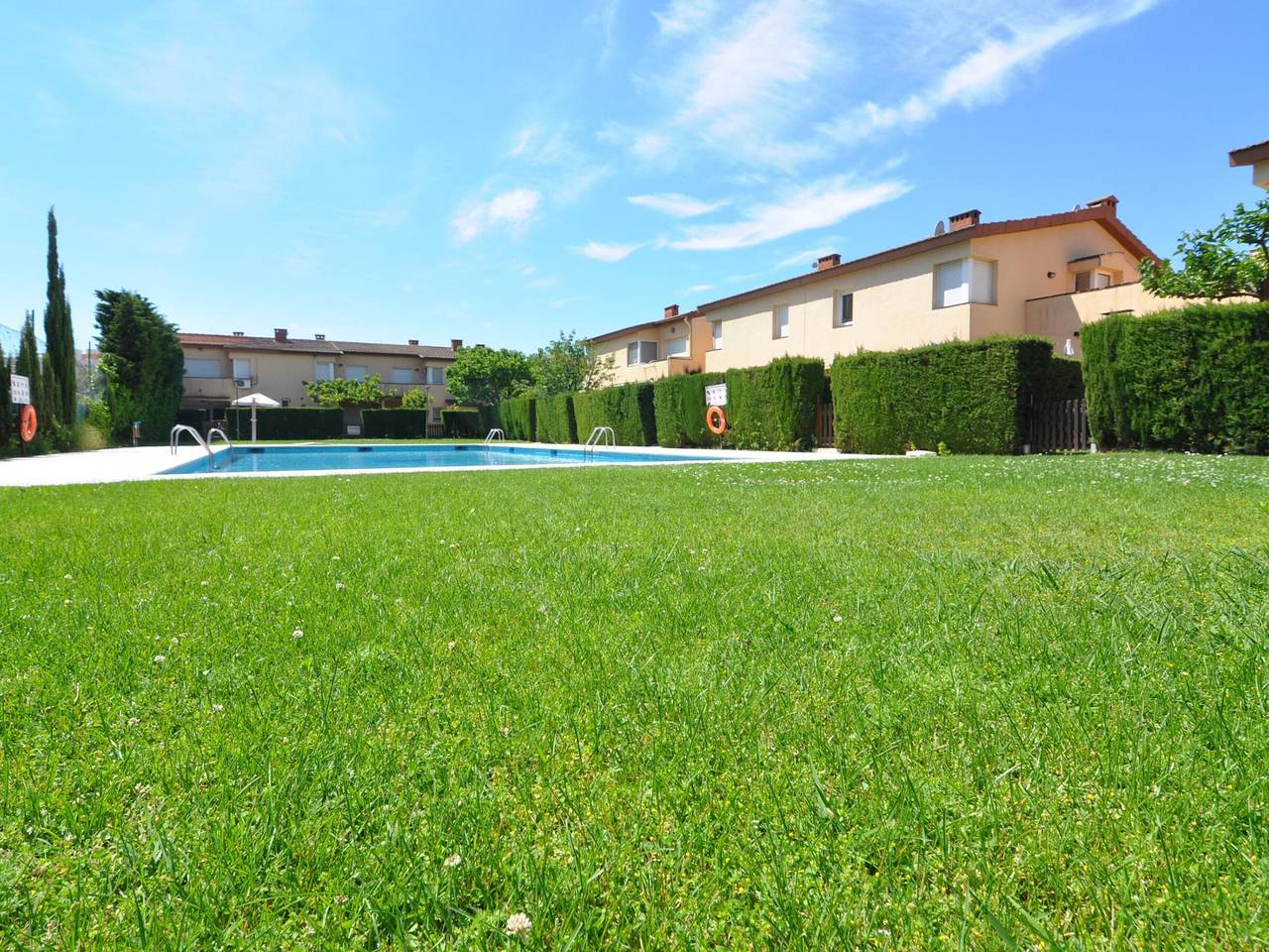 Großes Ferienhaus in Roses, Costa Brava: Pool, Garten, 1.2 km Strand. Jetzt buchen! in Santa Margarida, Roses