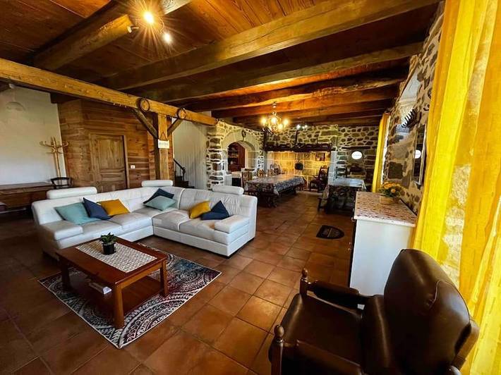 Maison de vacances pour 15 personnes, avec Terrasse ainsi que Jardin et Vue à Ségur-les-Villas