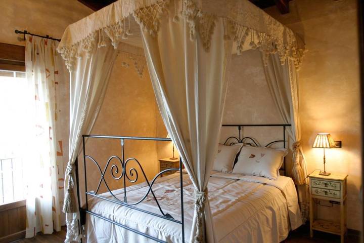 Casa rural para 2 personas, con Balcón y Terraza además de Jacuzzi y Jardín en Provincia de Guadalajara