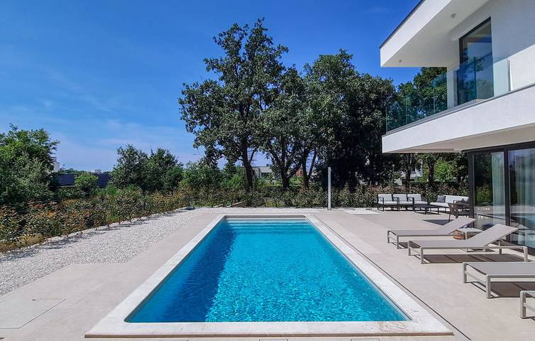 Villa pour 6 personnes, avec jardin et terrasse à Funtana - 2