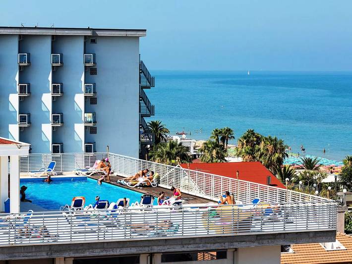 Appartamento per 4 persone, con balcone e piscina ad Alba Adriatica