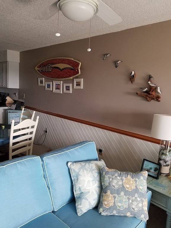 Ganze Wohnung, Sie werden Sea Glass lieben. Semi-Oceanfront Condo. Nur wenige Schritte vom Strand entfernt. Kostenlose Bettwäsche in South Rodanthe, Waves