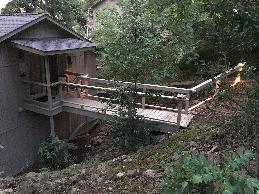 Neues, abgelegenes Ferienhaus in Spencer Bay, Lake Catherine, nur wenige Minuten von Track & Town entfernt in Ouachita National Forest