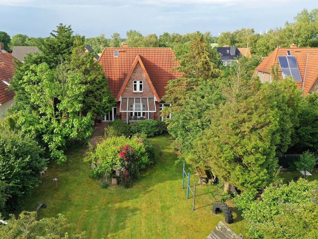 Ferienhaus mit 4 Schlafzimmer in Spieka-Neufeld, Nordholz